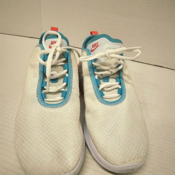 Nike Women's Air Max Motion 2 CW4285-100  Running Shoes Sneakers Size 8.5 - Picture 7 of 12